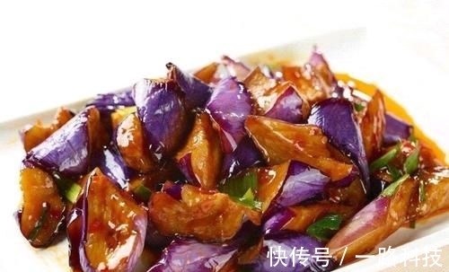 胃黏膜|常吃面条对胃好?提醒:若想胃部健康,3种食物尽量少吃一些