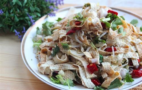 东北家常菜油淋干豆腐，教你这样做，劲道嫩滑，比肉菜还受欢迎