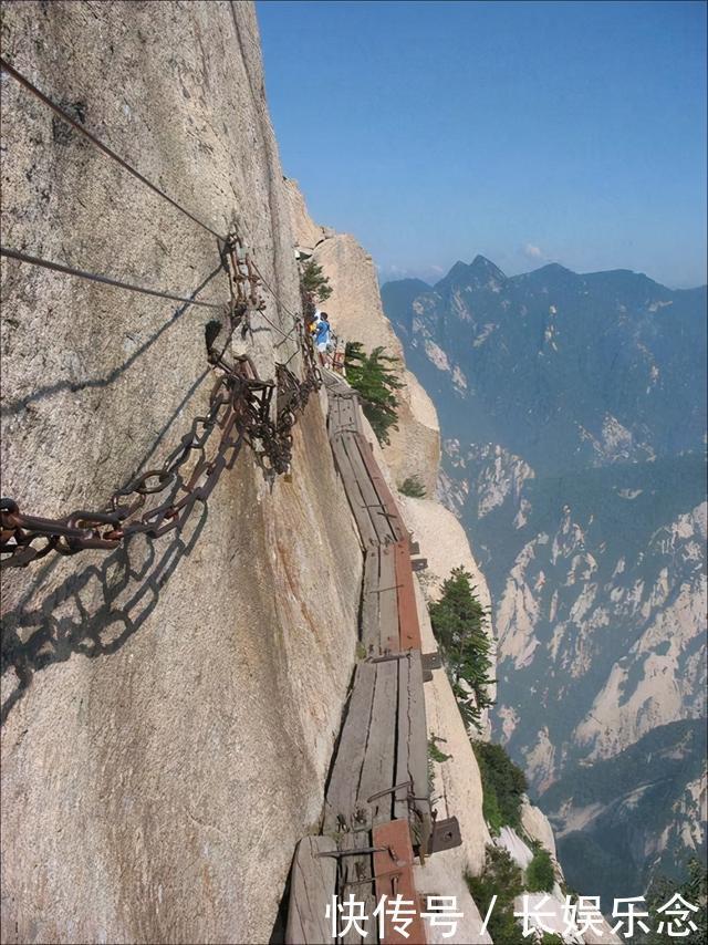 老年|德国明星挑战爬华山，走前开心cos夏亚，到顶后：爬华山是图啥