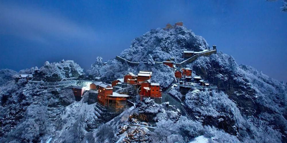 风雪|风雪武当山,仙境藏玄机!大雪封山时,道人、隐士都在干什么!