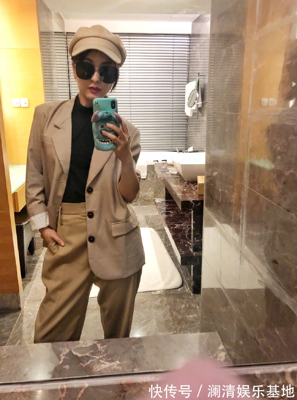 外套 37岁吴昕成“开衫达人”,用8套开衫穿搭,让你上班约会不愁穿