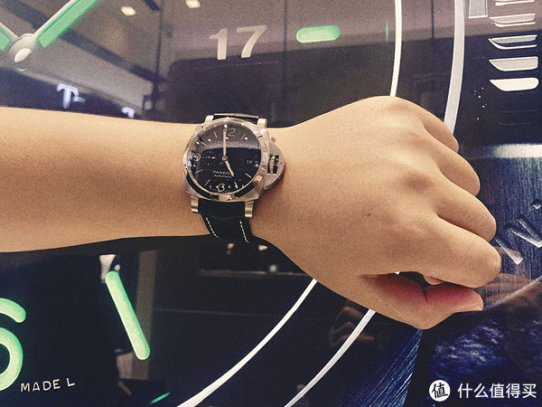 沛纳海|爆冷入手沛纳海LUMINOR，大表盘硬汉款一见钟情！附万国飞行员对比