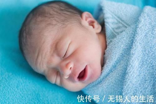 皮屑|新生儿身上5个“不对劲”,其实会自行消失,早点了解不慌张!