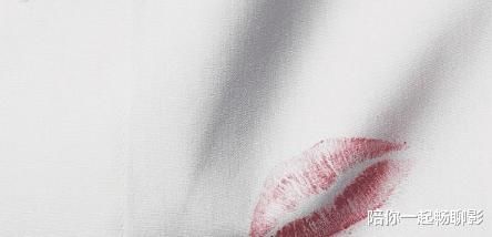 口红画墙上有什么办法去除