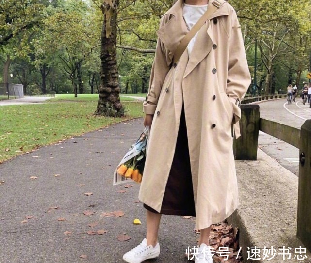 简约 风衣,我喜欢这样穿!简约精致又贼拉风,上街后非常吸睛!