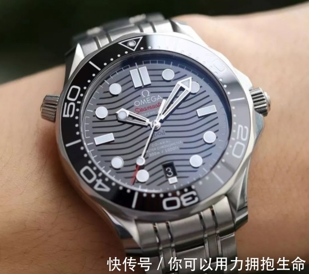 欧米茄|三十多岁的男人怎么能没有适合的腕表？那么都有哪些方面需要注意呢？