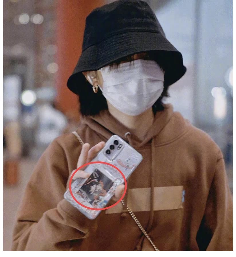 被黃磊說是“專業(yè)哭的”,被何炅模仿哭相,歐陽娜娜直言:好丟臉