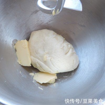 山药|#奈特兰草饲营养美味#可爱的小兔子面包