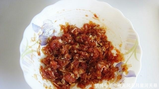 吃饺子试试这个馅,薄皮大馅,清香汁浓,饱含维C,越吃越喜欢!