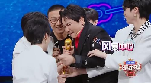 《王牌》也走到了末路，为了强捧少年团，不惜让张靓颖沦为陪衬