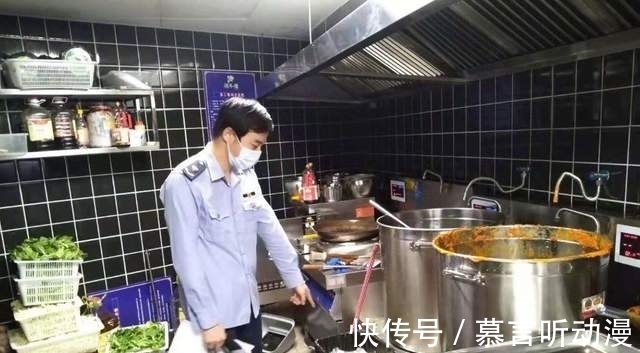 明星|杜海濤的火鍋店因衛(wèi)生問(wèn)題被責(zé)令停業(yè),做生意,你還得跟任泉學(xué)習(xí)