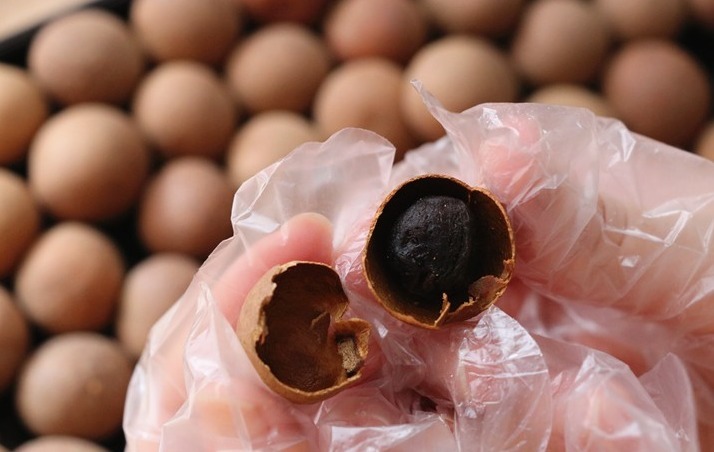 桂圆干|8月要常吃桂圆,教你正确吃法,好吃不上火,气色差的人多吃点