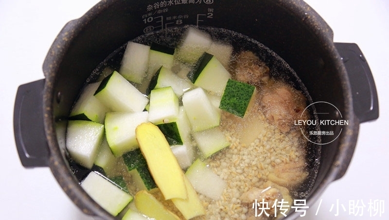 电饭锅|暑热难熬,三伏天多喝老鸭汤,消暑祛湿好处多,用电饭锅就能炖