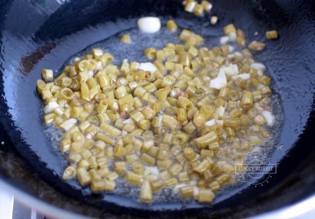 念念不忘|初秋最棒的下饭菜,家人点名要吃,酸辣爽口,不吃两碗米饭不罢休