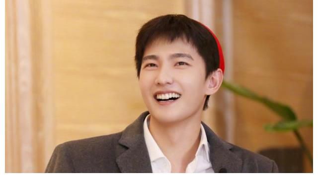 離開《青春環游記》后，周深再接上星綜藝，看到搭檔，又是他