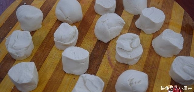 试试看|妈妈教我的紫薯糯米糍粑,做法和配方全在这里,你也做来试试看吧