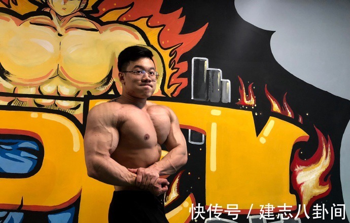 下辈子|肌肉大块头化身厨神,宵夜,一定是男朋友做的才算人类高质量!