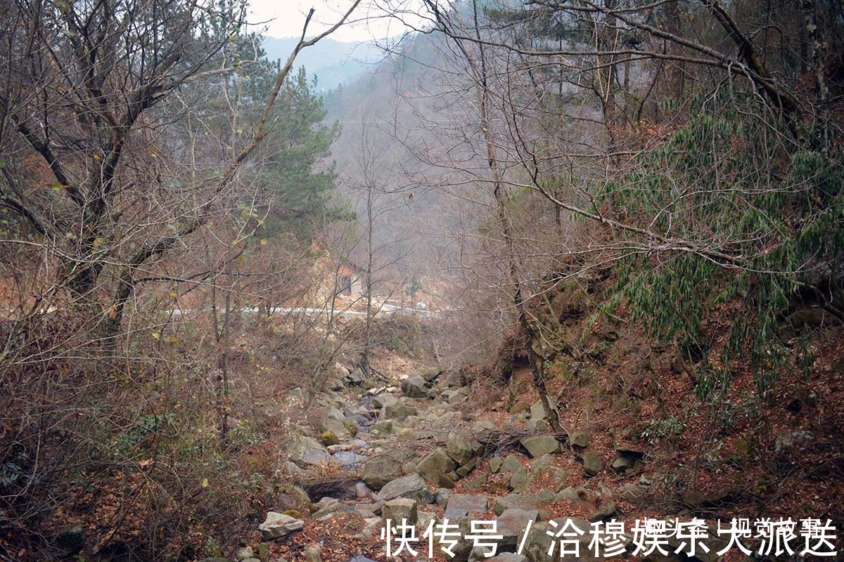 土锅灶|山村68岁大爷行动不便，老伴在家做美食，全给儿媳妇吃