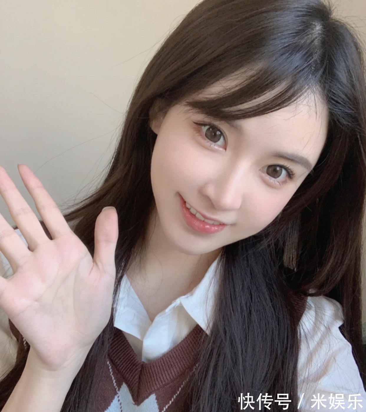 黄皮 这些口红,每一款都非常好看的,你值得拥有的,颜色都这么甜