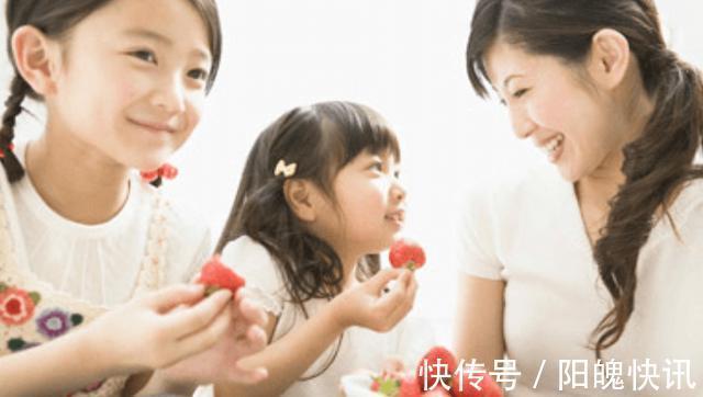 养老院|妈妈带孩子吃西餐,服务员看到餐具后说这个妈妈迟早得进养老院