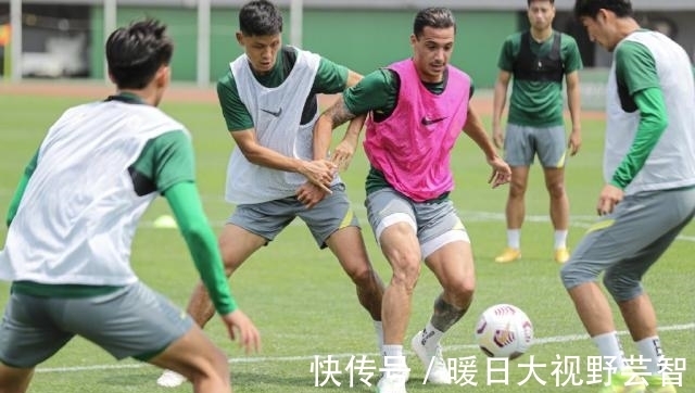王刚|多名外援缺战本土球员扛旗, 国安先回前四再谈其他
