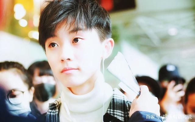 马嘉祺在综艺中表现出色，选秀出道的他，称得上优秀这个词