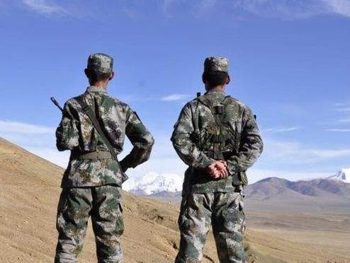 执勤|士兵执勤时,如果对不上口令,会开枪射击吗老兵也许能给你答案