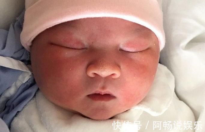 结果|出生6天宝宝还不睁眼,父母急忙带娃就医,医生看到结果却大笑