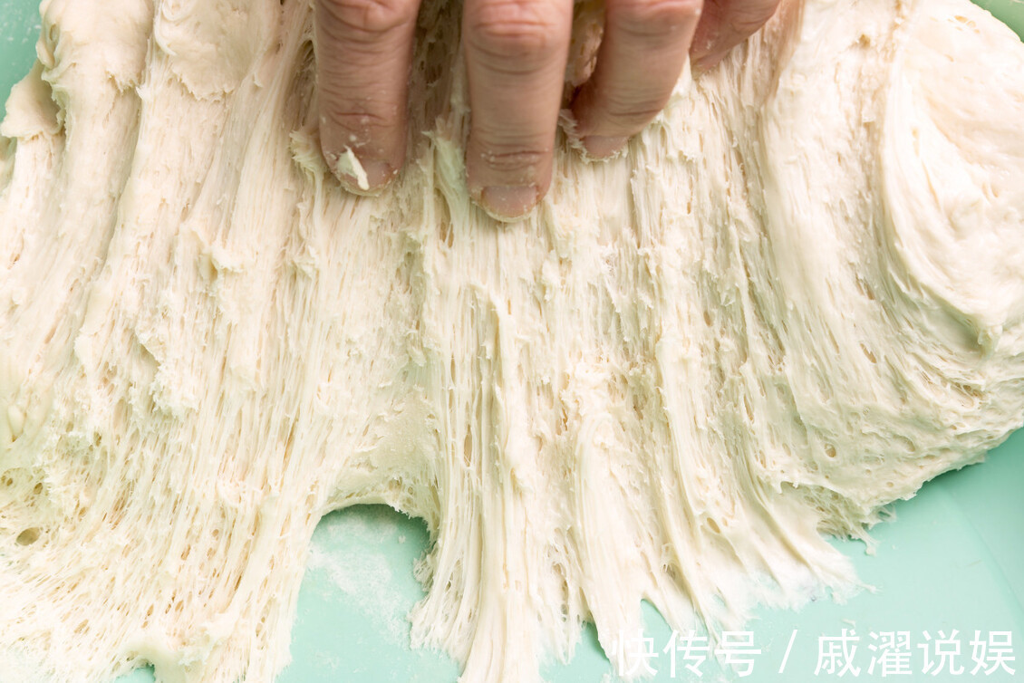 面团|蒸馒头,用冷水还是热水教你小技巧,馒头白胖不回缩,越嚼越香