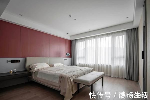背景墙|越来越多人沙发不靠墙,往前挪动50cm,效果不是一般的大气、实用