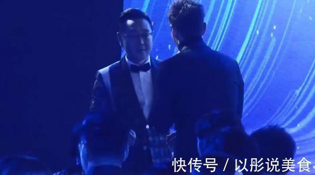 黄晓明活动现场再现“明言”，一句“您大还是我大”让张绍刚尴尬