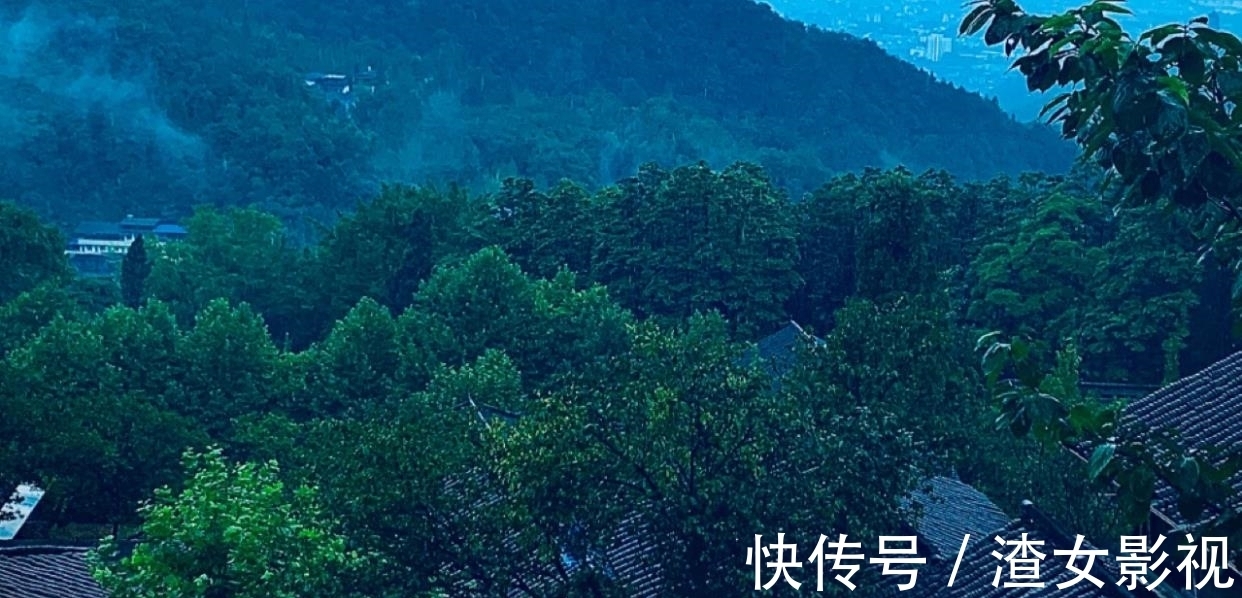 灵岩山|成都新晋网红古镇，现实版“千与千寻”，不要门票免费玩