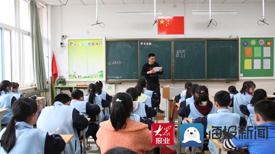 人工智能|花样选修课齐绽放！奎文区孙家小学课后服务再“升级”