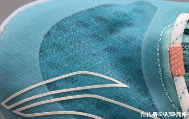 球鞋|换汤不换药还是大有改进这双300块的国产球鞋你会喜欢吗