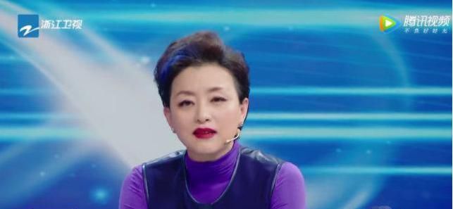 杨澜在《王牌对王牌》中展现出了超强的学识实力