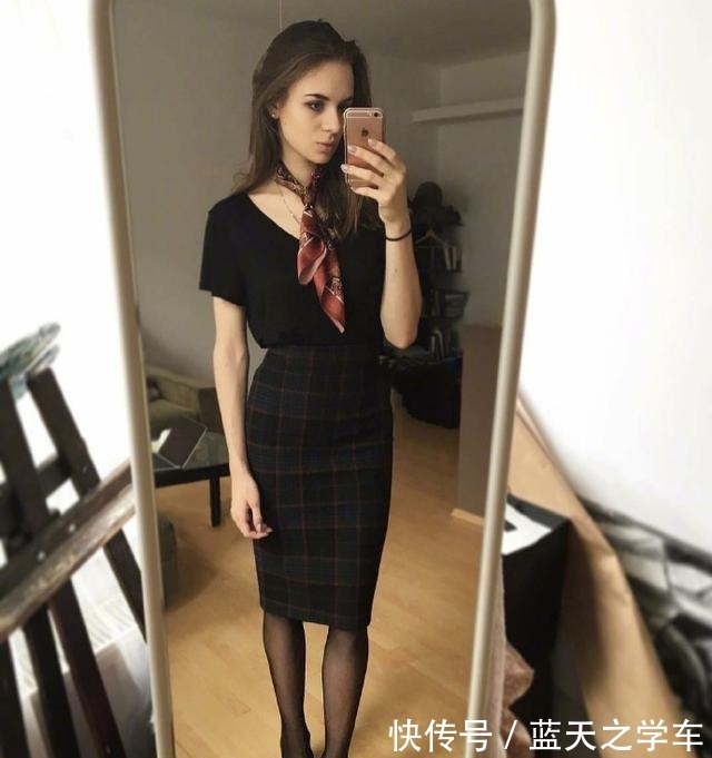 复古 优雅的女人,今冬都在用“半身裙”来做搭配,优雅复古谁穿谁高级!