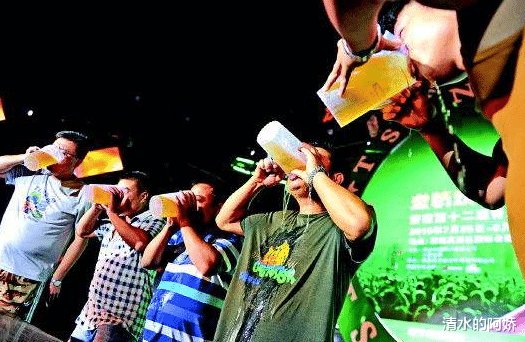 中国排名第一的啤酒，竟然不是青岛雪花，它的价值超过了360亿！