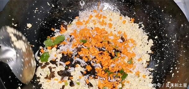 春天,這個(gè)堿性食物,要記得多吃,促進(jìn)骨骼發(fā)育,老人孩子別錯(cuò)過!