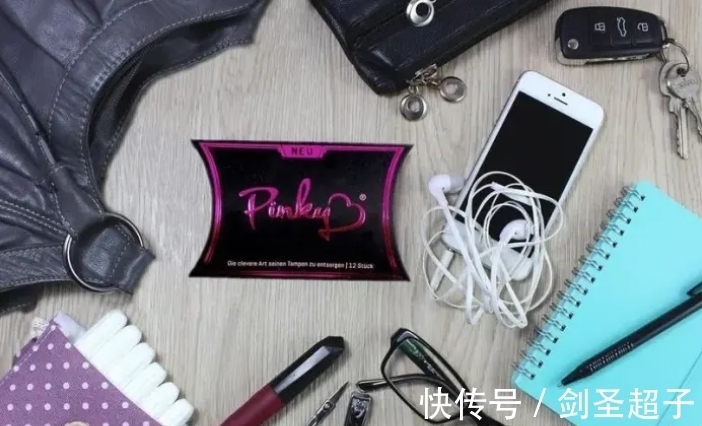 手套|德国两男子发明“月经手套”，称能解决女性的尴尬，被网友怒骂