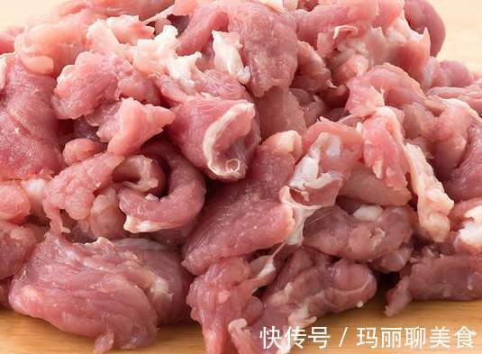 鲜香|做青椒炒肉,先炒肉还是青椒大厨教你正确顺序,鲜香好吃又入味