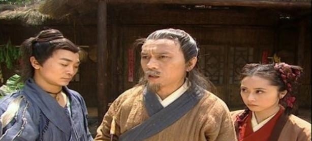 虚伪|金庸笔下最坑人的师父虚伪的岳不群,可恶的成昆,都没法和她比