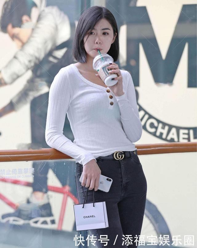 着装|瑜伽裤的多种风格搭配,才能让着装演绎出时髦感,身材火辣
