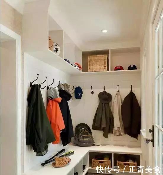 居家服|玄关空间够大,可以做个衣帽间,换鞋子换衣服都方便