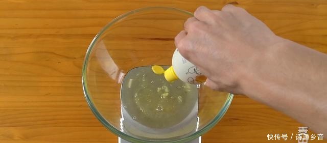 一起来做抹茶蛋糕卷吧，漂亮毛巾面，一卷就成功