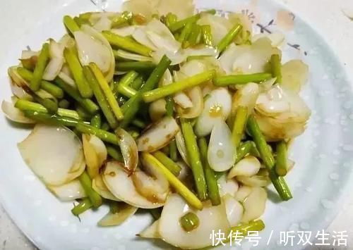 百合花|提醒大家：失眠最怕吃这菜，睡不好的人要多吃，晚上吃一盘，睡到大天亮