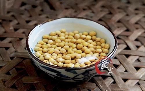 豆腐脑|自制豆腐脑,几乎无失败,冬季早上喝一碗热乎乎的豆腐脑,太舒服