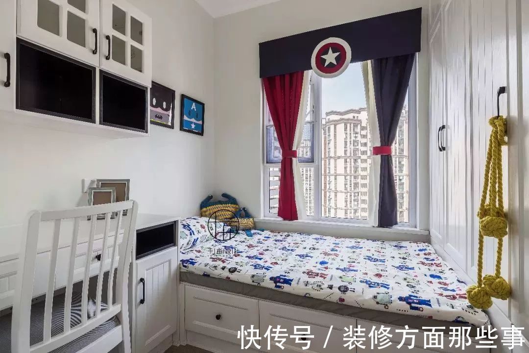 小户型|儿童房做个榻榻米床，搭配衣柜和书桌柜好不好？
