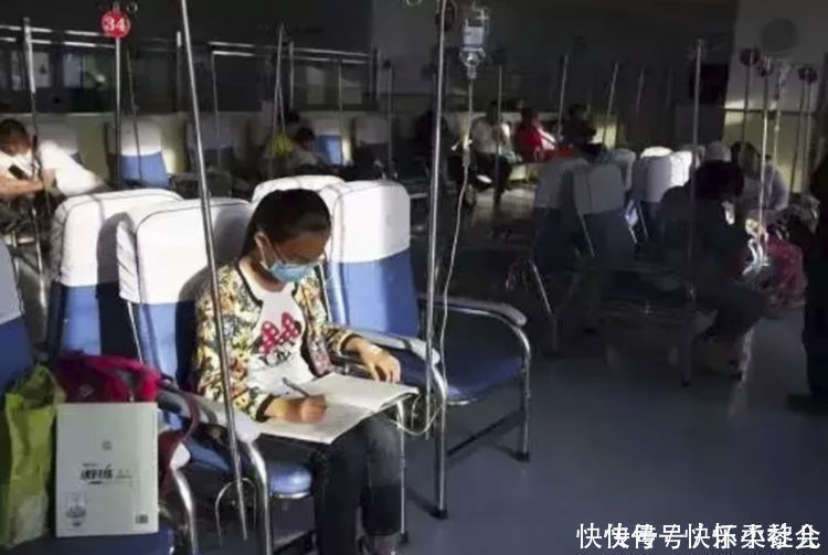 妈妈|“让我再睡会儿”8岁孩子抢救中不想活命只想睡觉，妈妈后悔莫及