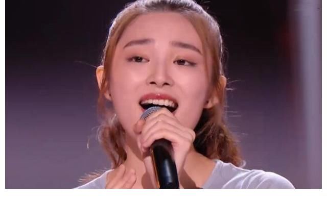伍珂玥|《好声音》第三期迎来超级大美女，颜值不逊陈冰，伍珂玥该靠边了