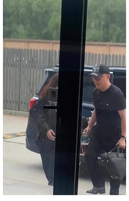 《令人心動的offer3》開錄，主持人疑似由何炅換成了孟非？